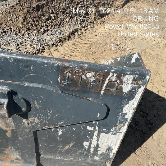 2022 TAKEUCHI 48" Pallet Forks - Takeuchi