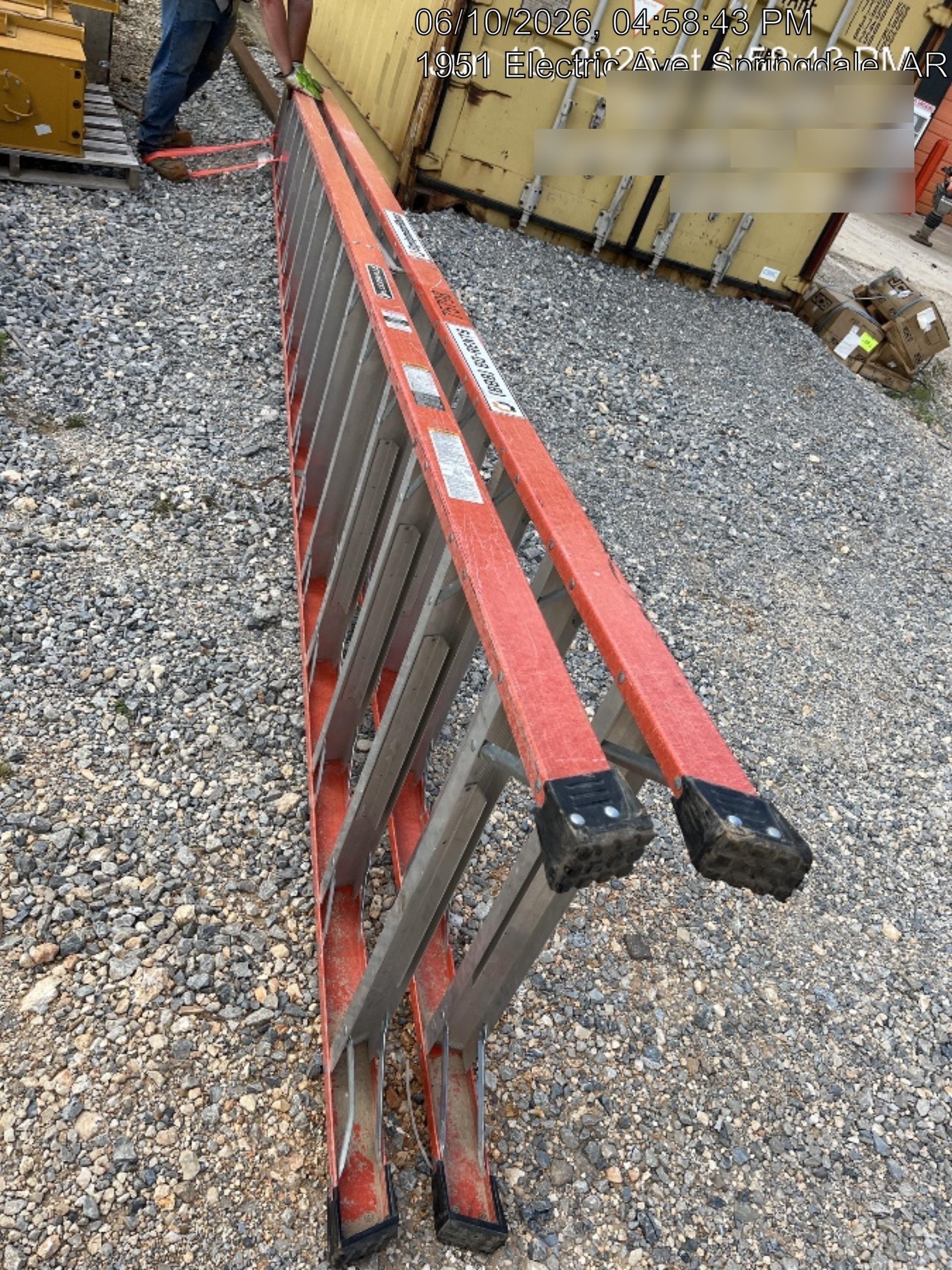 2020 LOUISVILLE LADDER FM1416HD