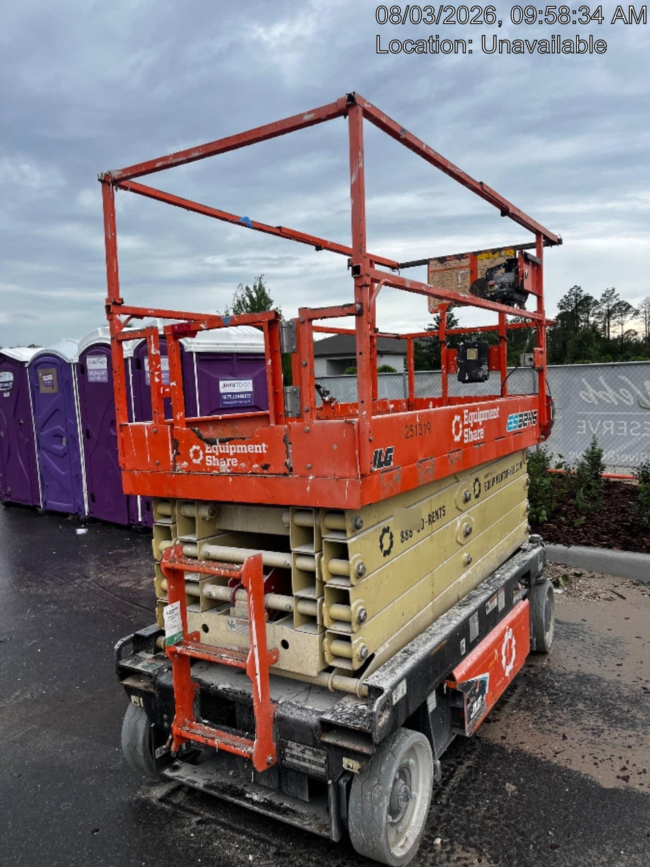 2022 JLG ES3246