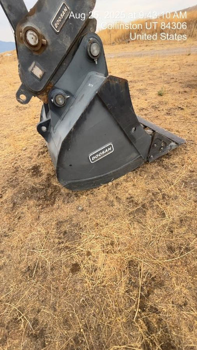 2020 DOOSAN 48" Excavator Bucket