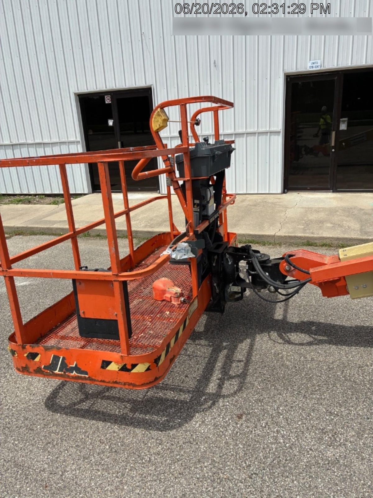 2021 JLG 400S