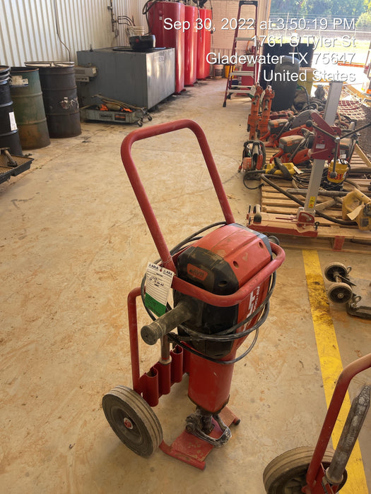 2021 HILTI TE 3000-AVR