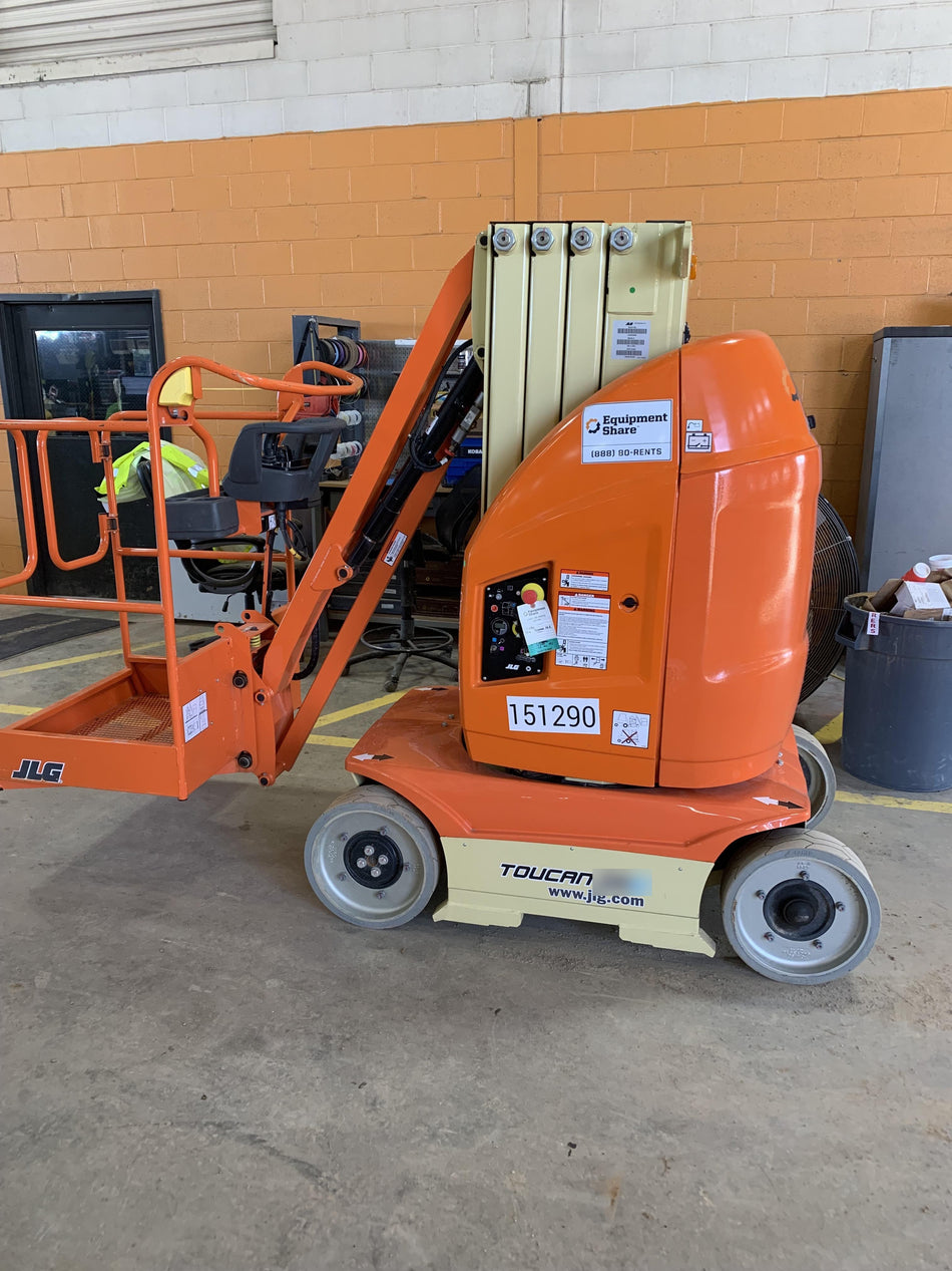 2021 JLG 26E