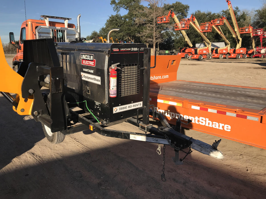2019 Lincoln Electric Vantage 322 Lincoln Vantage 322 Welder w/Trailer, Light Kit, Cable Rack