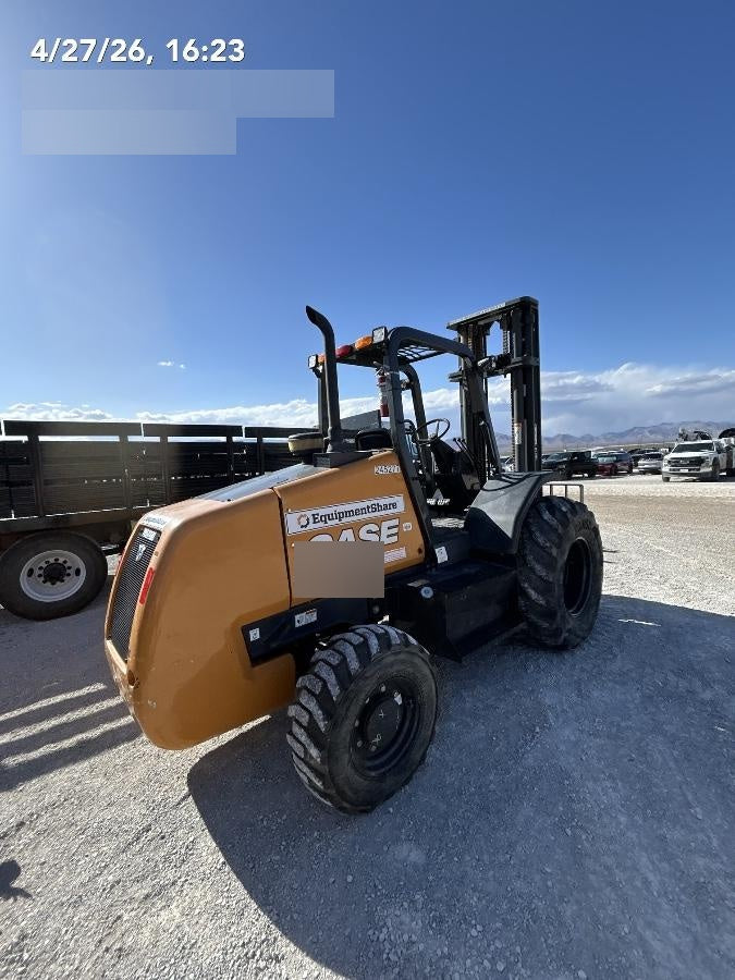 2022 CASE 588H