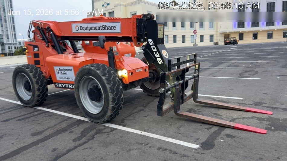 2021 JLG 6036