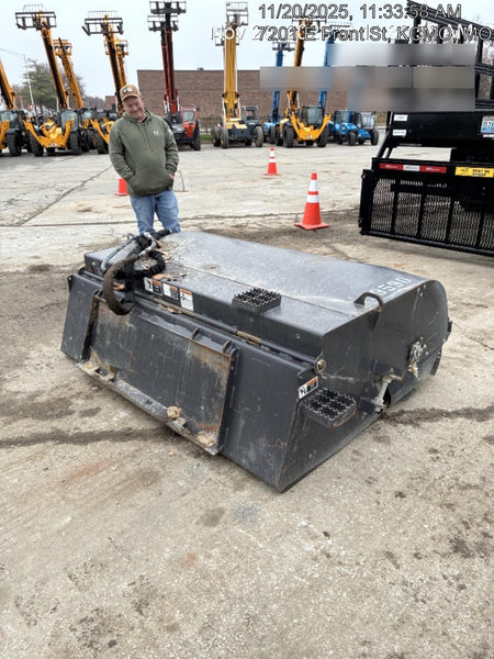 2019 PALADIN Sweepster SB72