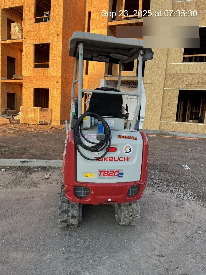 2023 TAKEUCHI TB20e