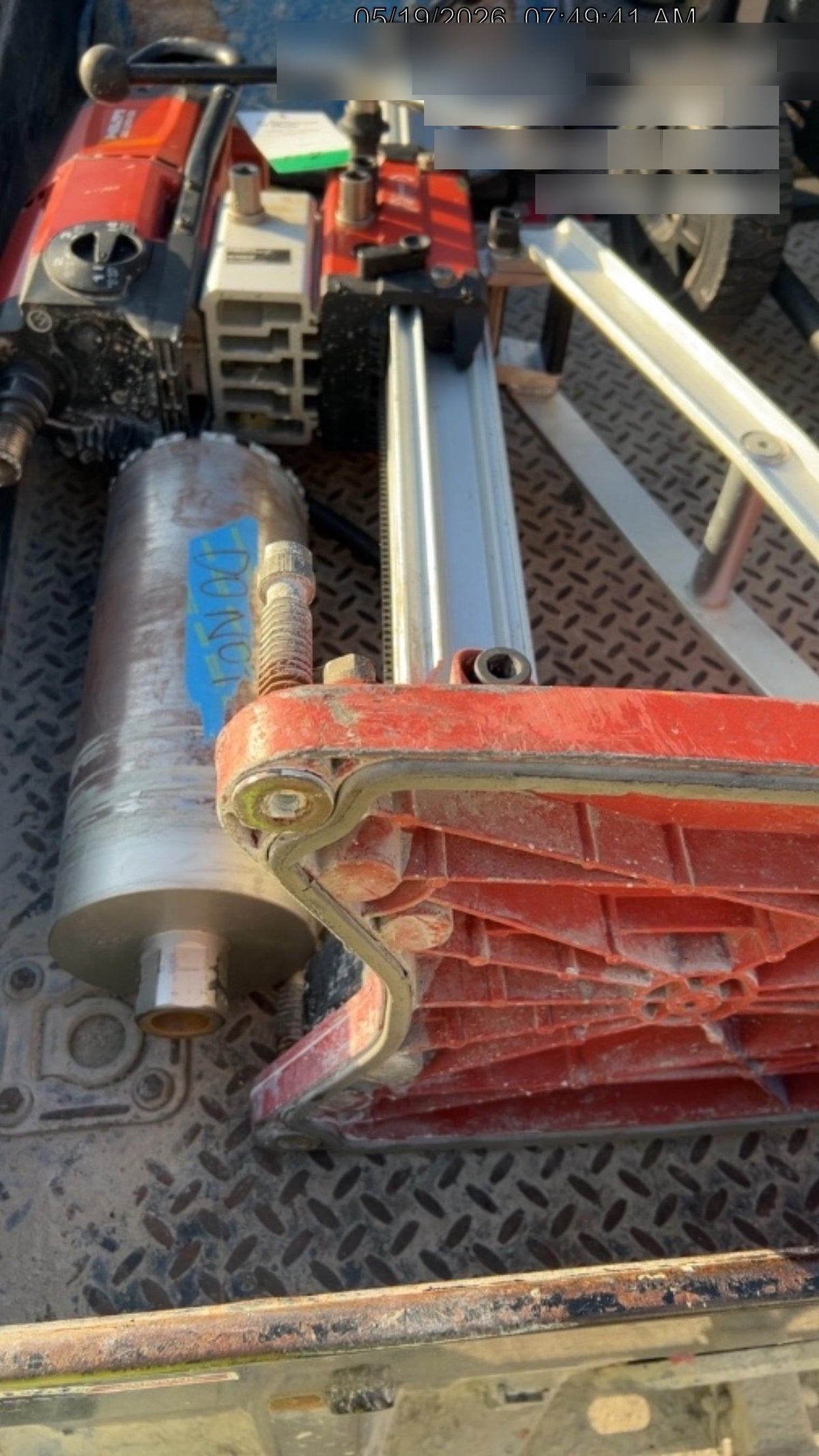 2022 HILTI DD250E