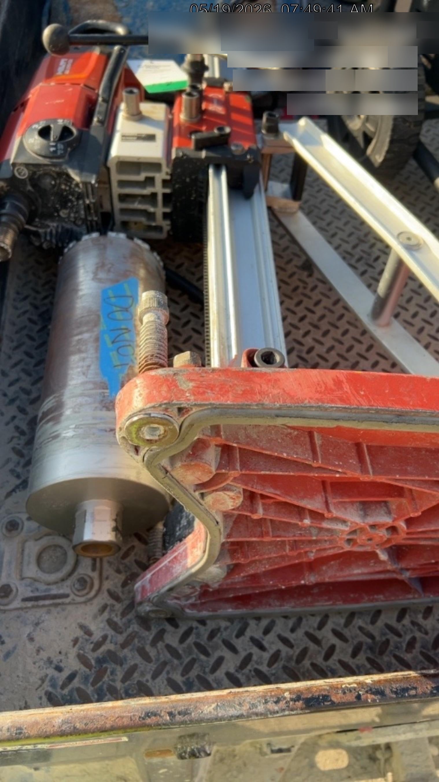 2022 HILTI DD250E