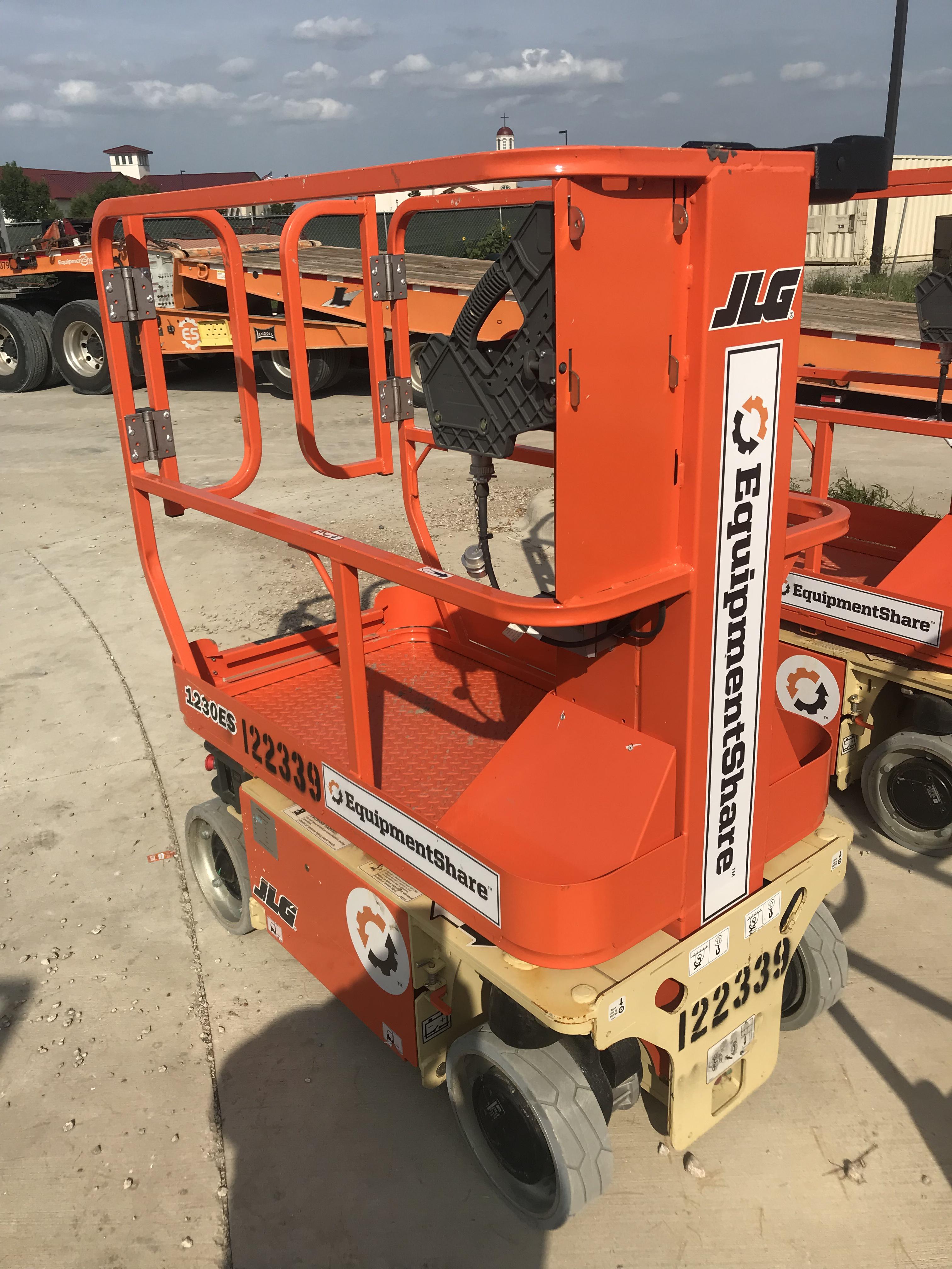 2021 JLG 1230ES