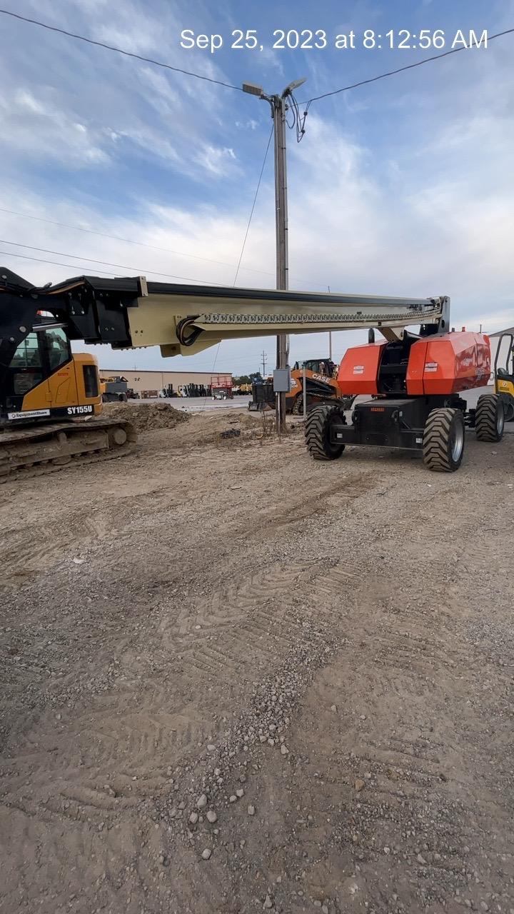 2023 JLG 860SJ