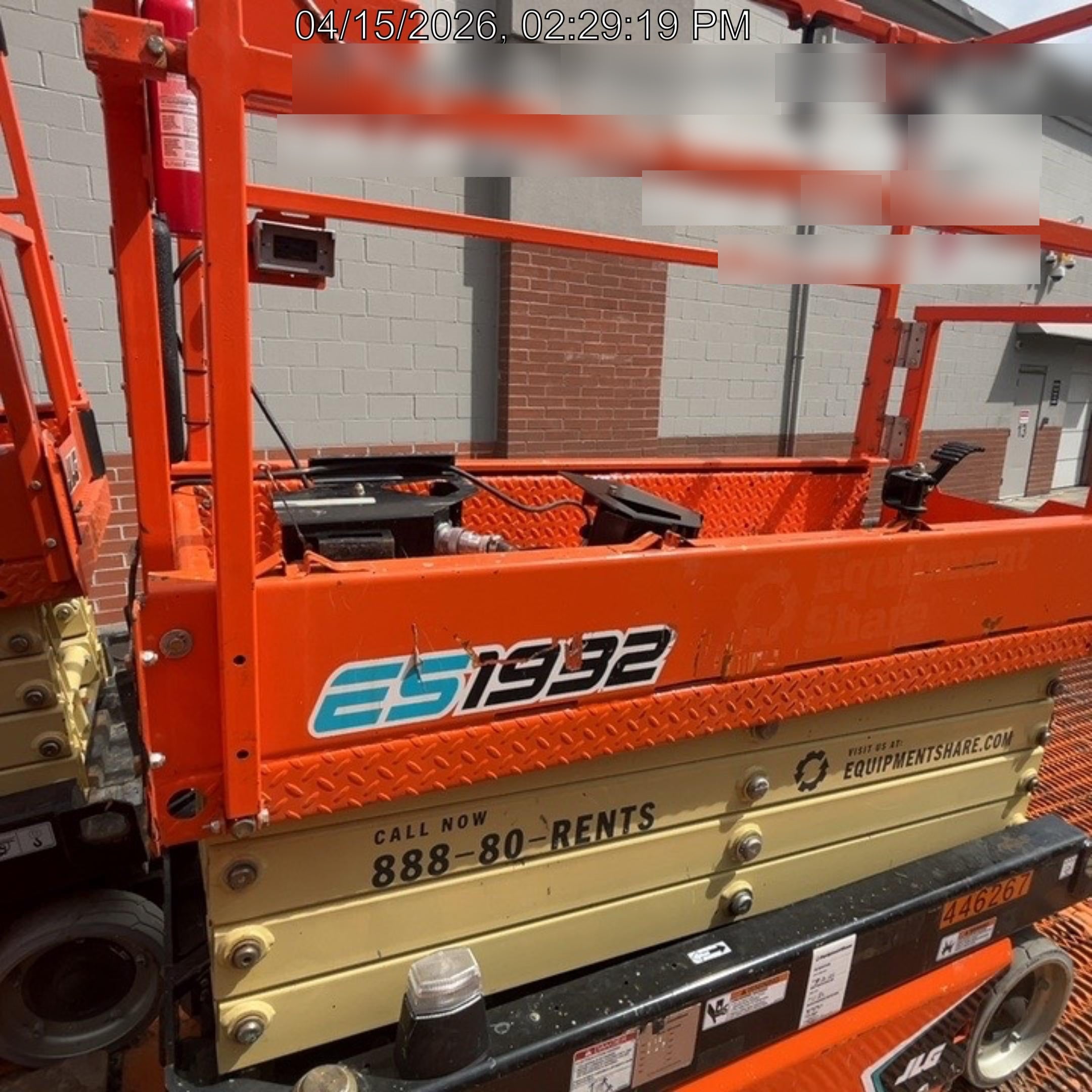 2024 JLG ES1932