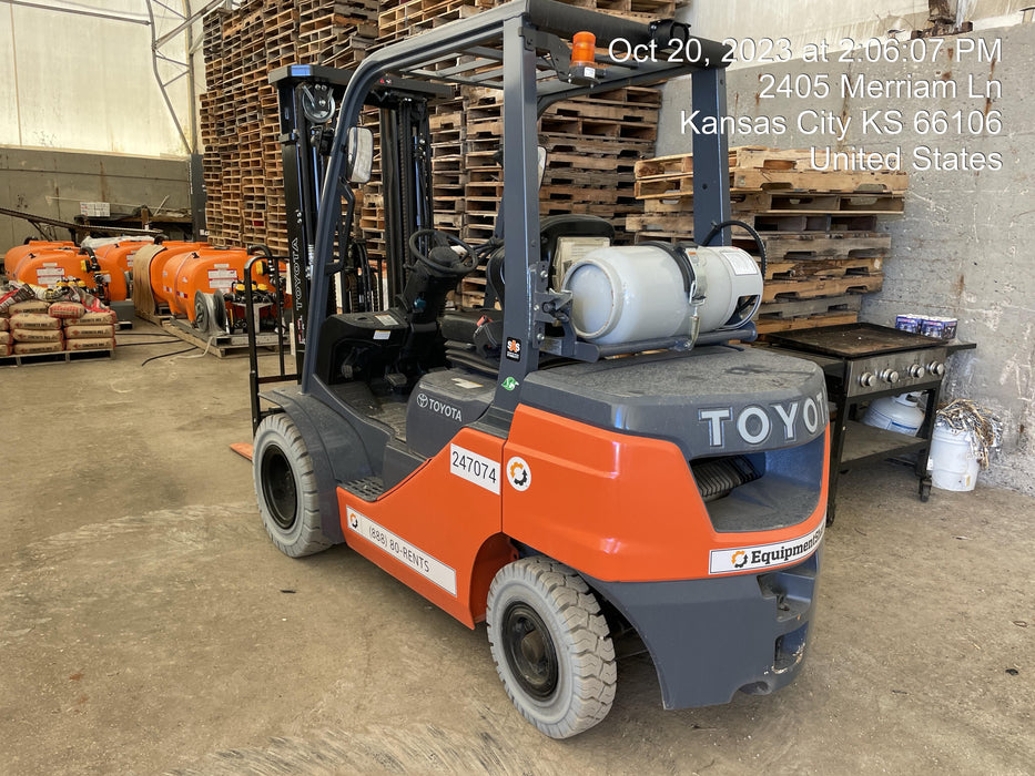 2022 TOYOTA 50-8FGU25