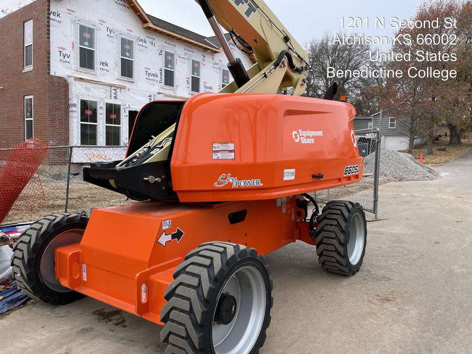 2022 JLG 660SJ