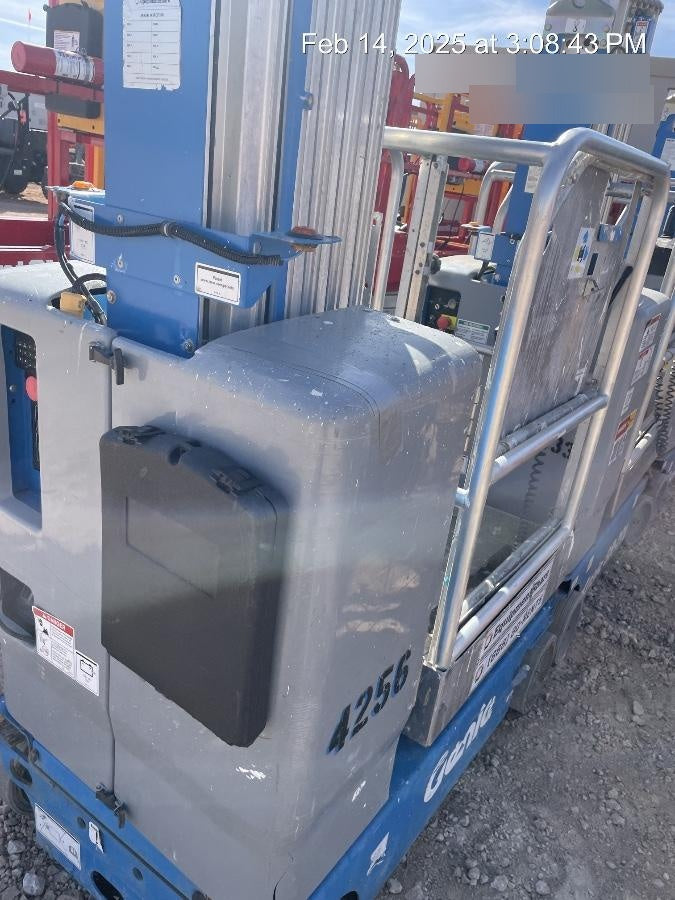 2017 GENIE GR-20
