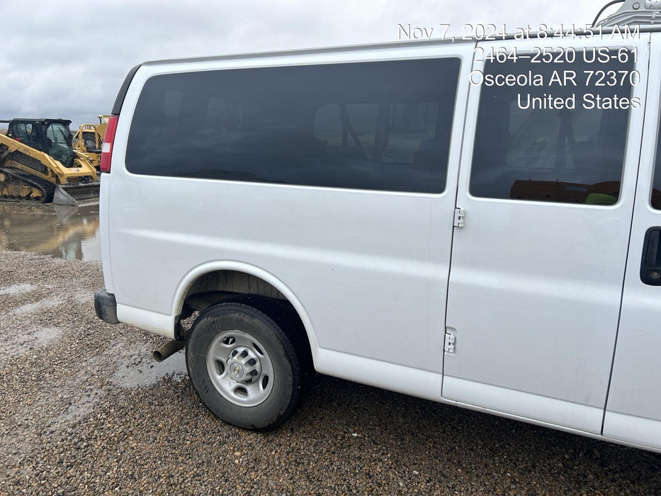 2023 CHEVROLET Express Van - Rental