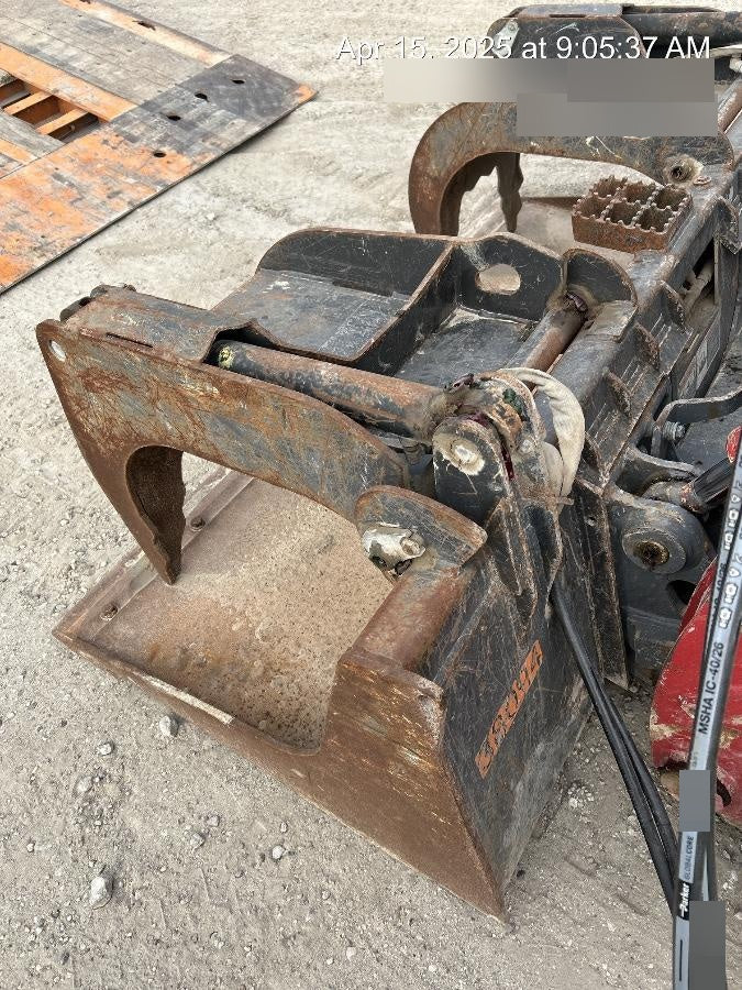 2019 PALADIN 76" Scrap Grapple Bucket - Paladin