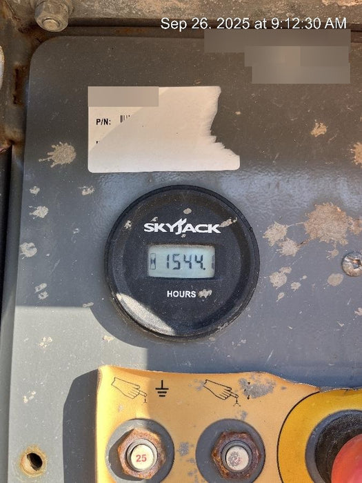 2017 SKYJACK SJ6832 RT