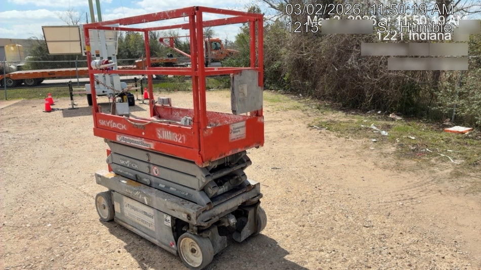 2018 Skyjack SJIII-3219 Skyjack SJIII3219 Scissor Lift w/Trojan Batteries