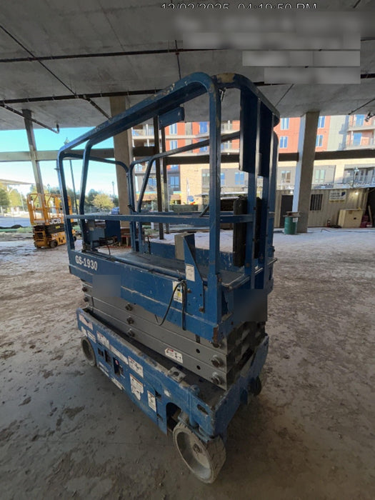 2019 Genie GS-1930 Fixed rails with chain Entry