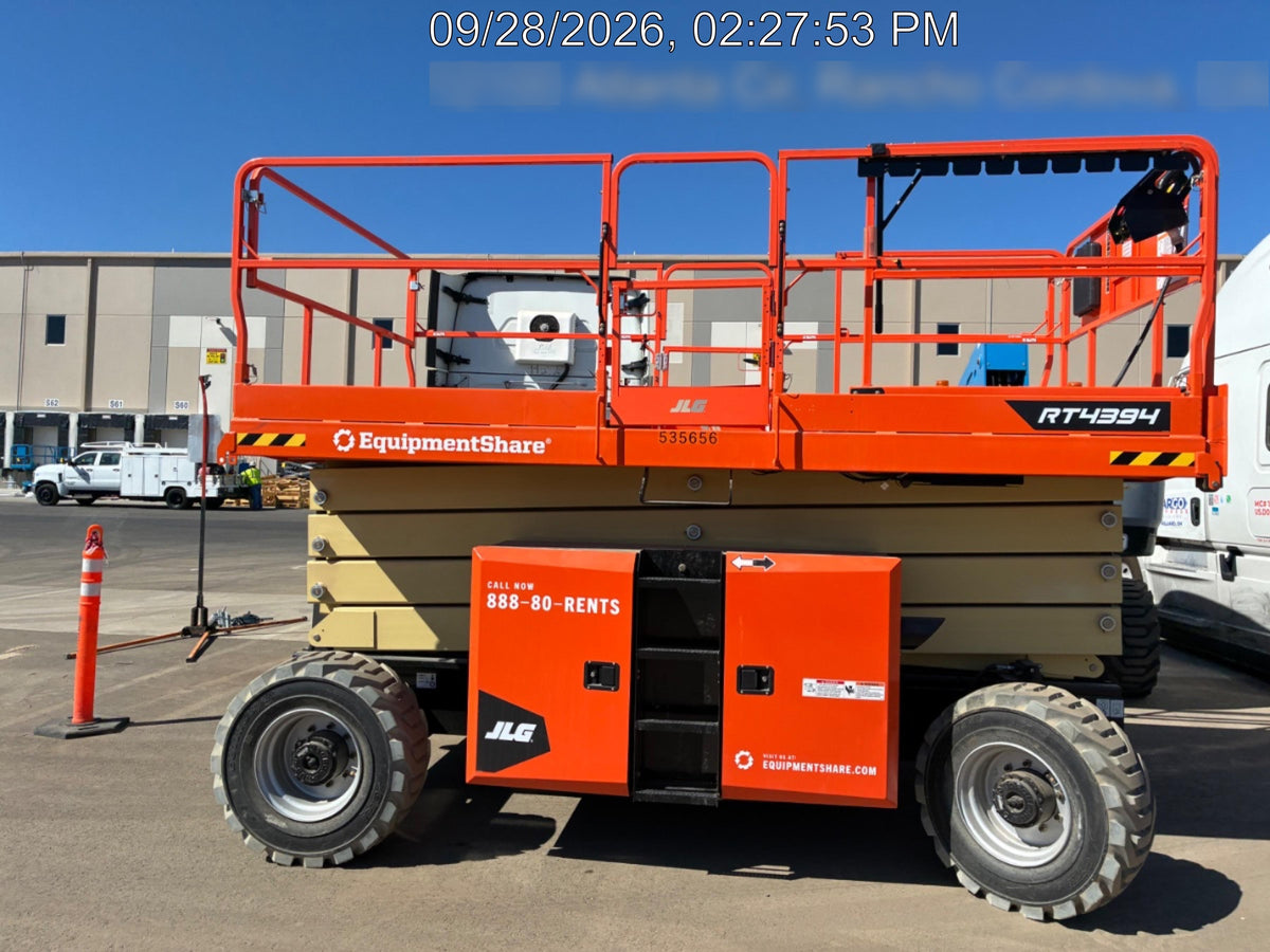 2025 JLG RT4394