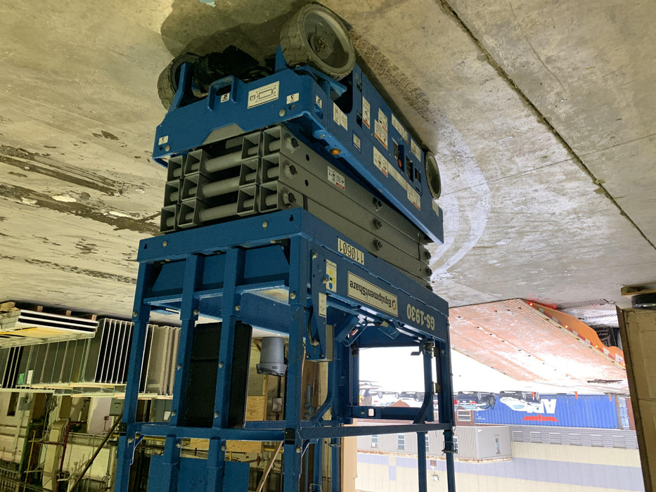 2020 Genie GS-1930 Solid Non Marking Tires, Beacon, Folding rails with half height swing gate