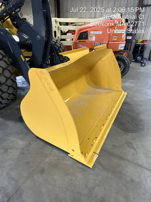 2025 JOHN DEERE 2.75 cu yd Wheel Loader Bucket - John Deere