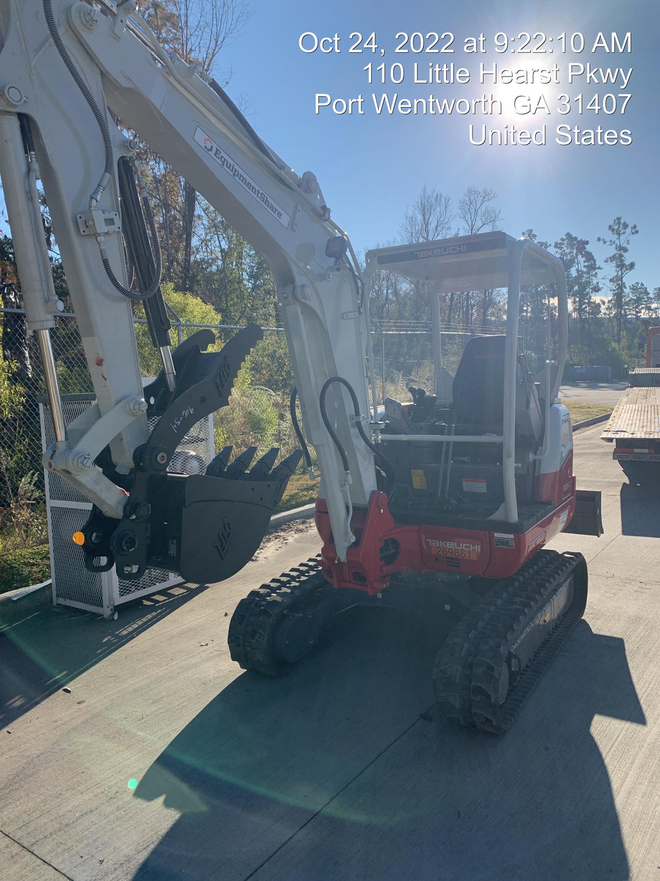 2022 TAKEUCHI TB235-2R