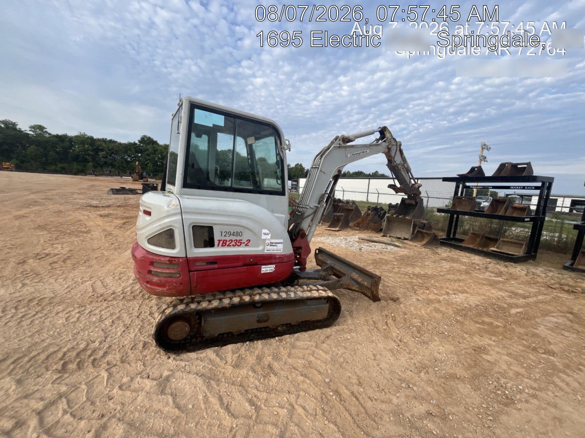 2020 TAKEUCHI TB-235-2CR