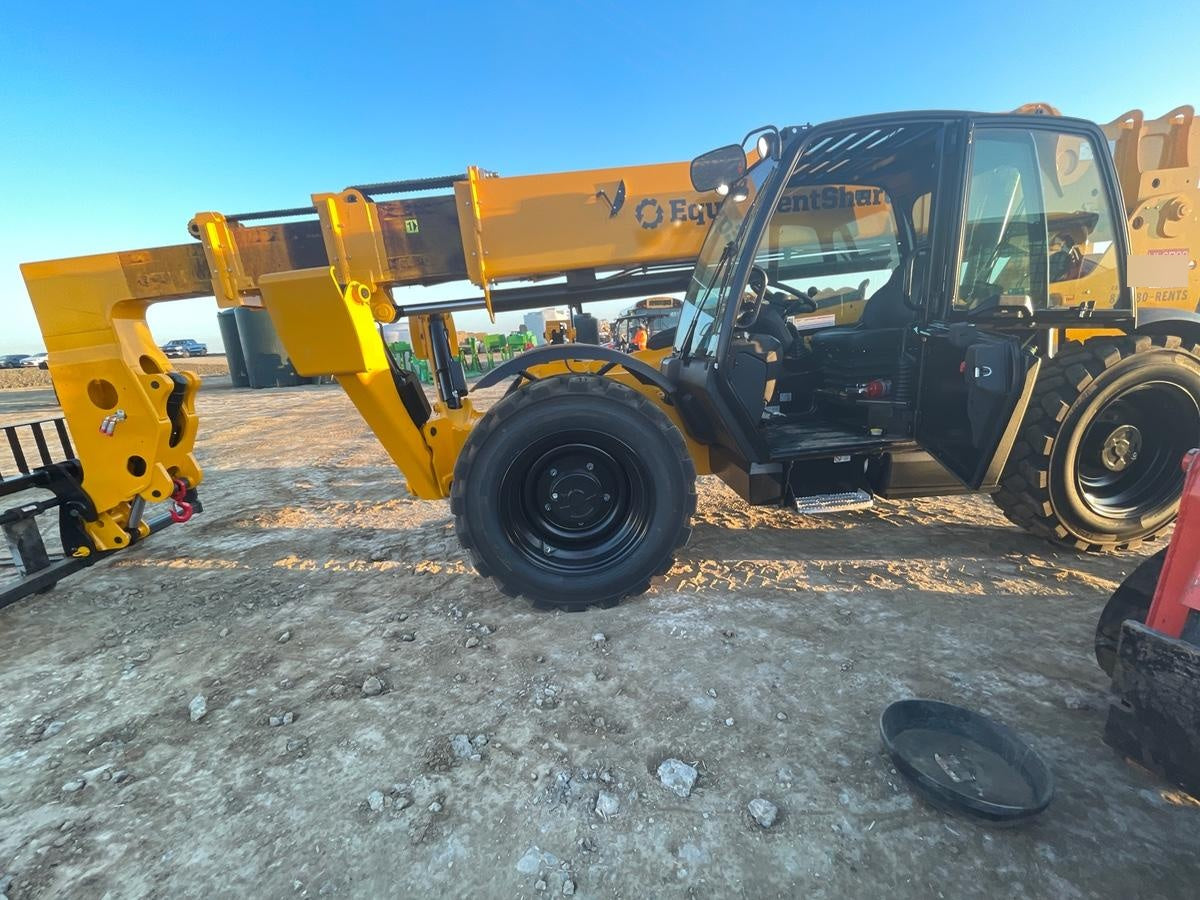 2025 JCB 512-56