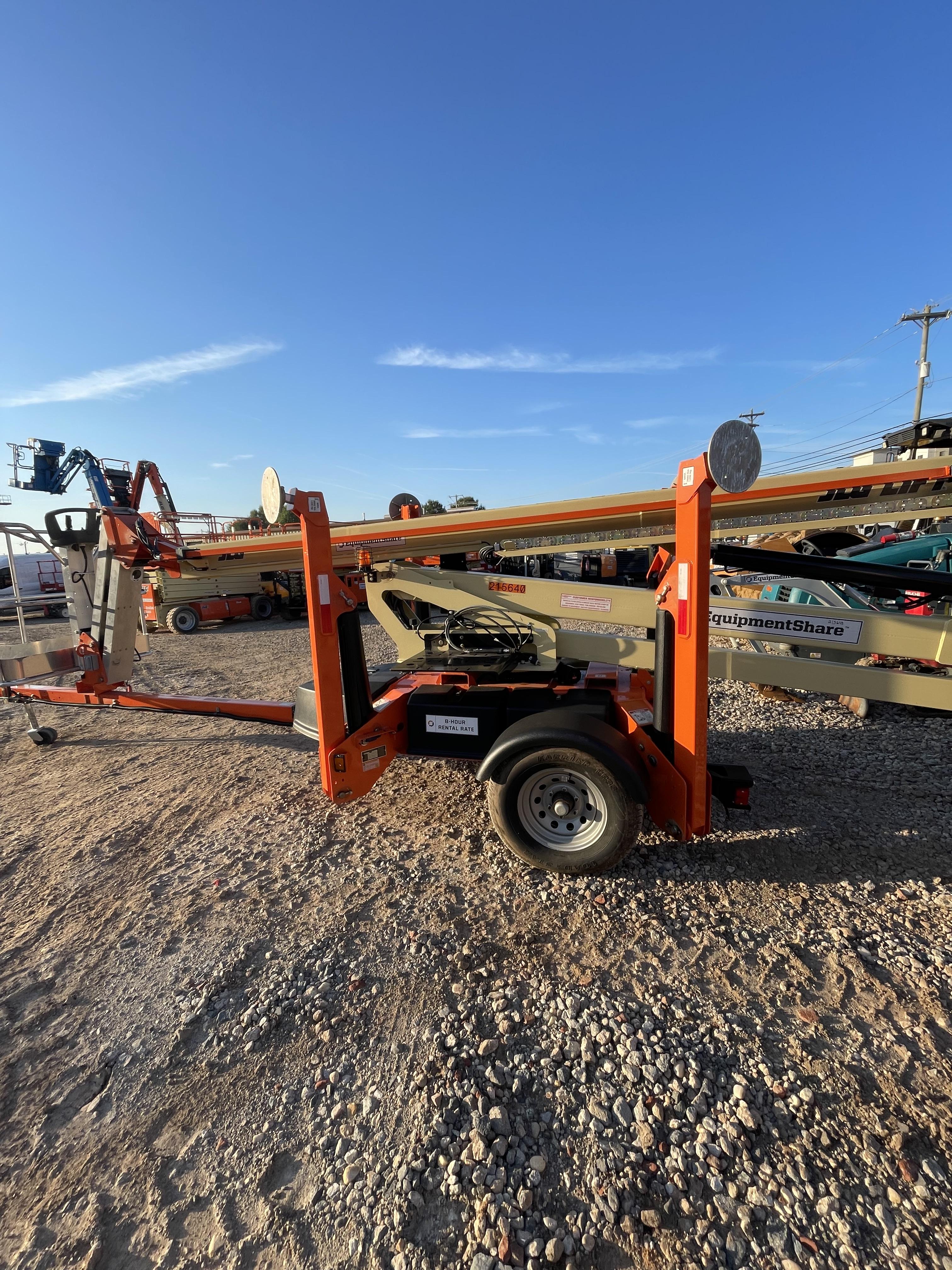 2022 JLG T500J