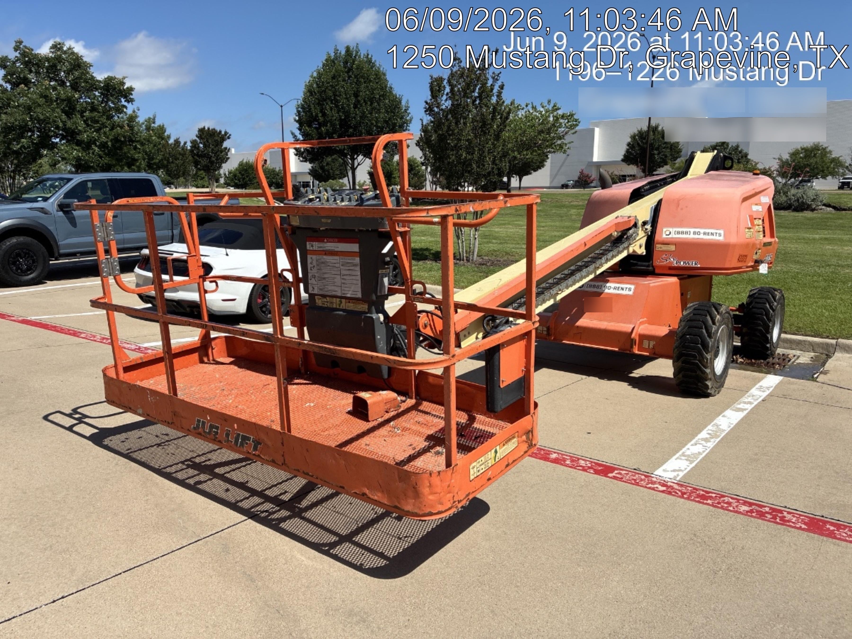 2019 JLG 400S