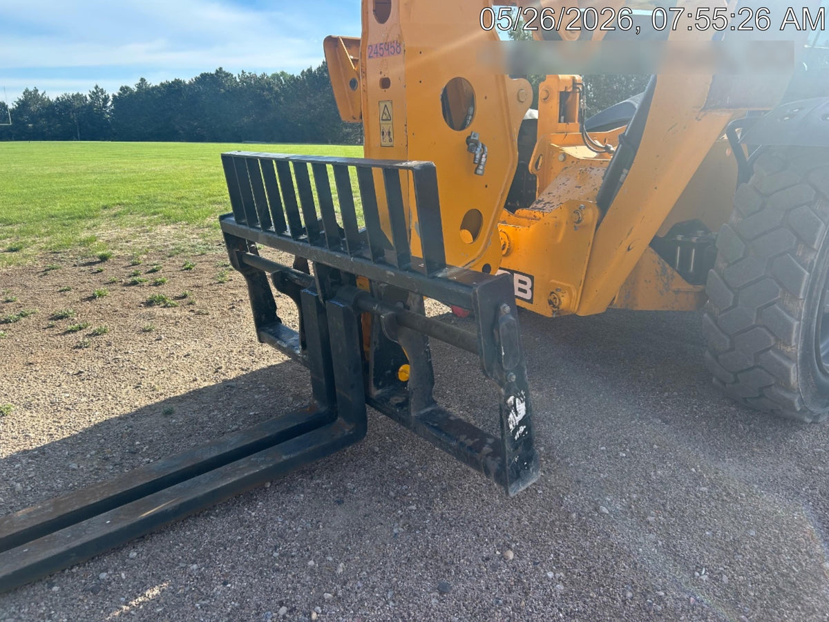 2022 JCB 510-56