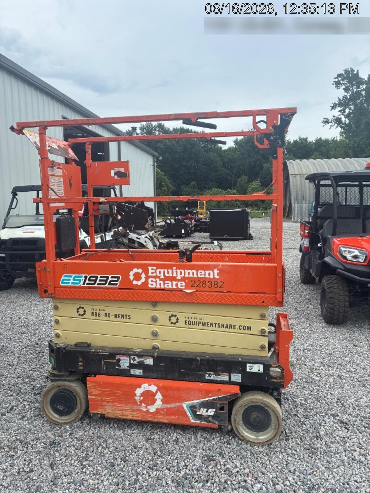 2022 JLG ES1932