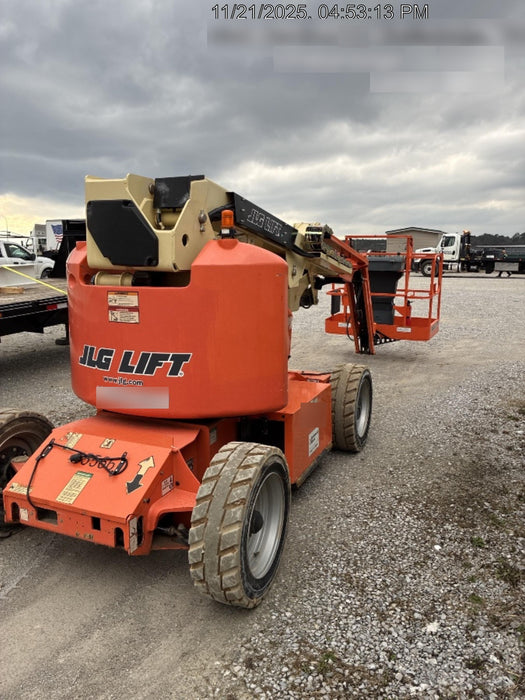 2019 JLG E450AJ