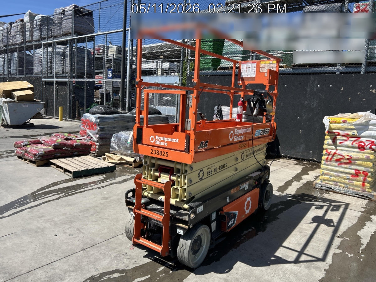 2022 JLG ES2632
