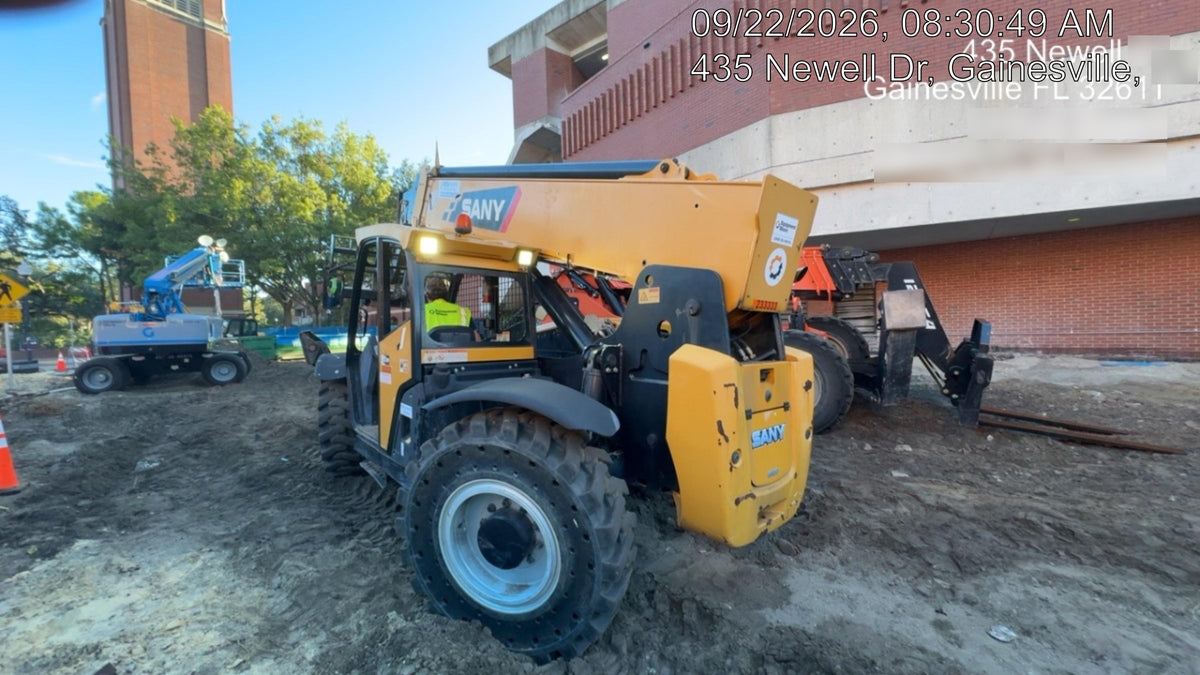 2022 SANY STH1056