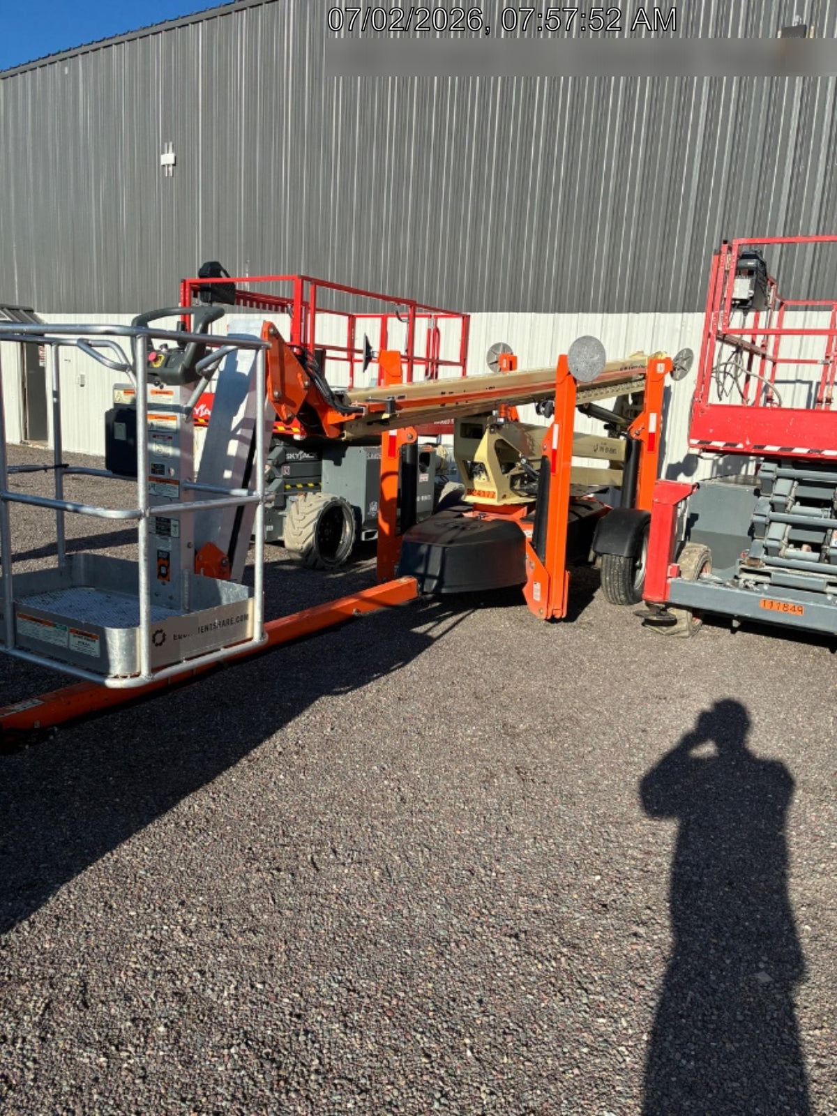 2023 JLG T500J
