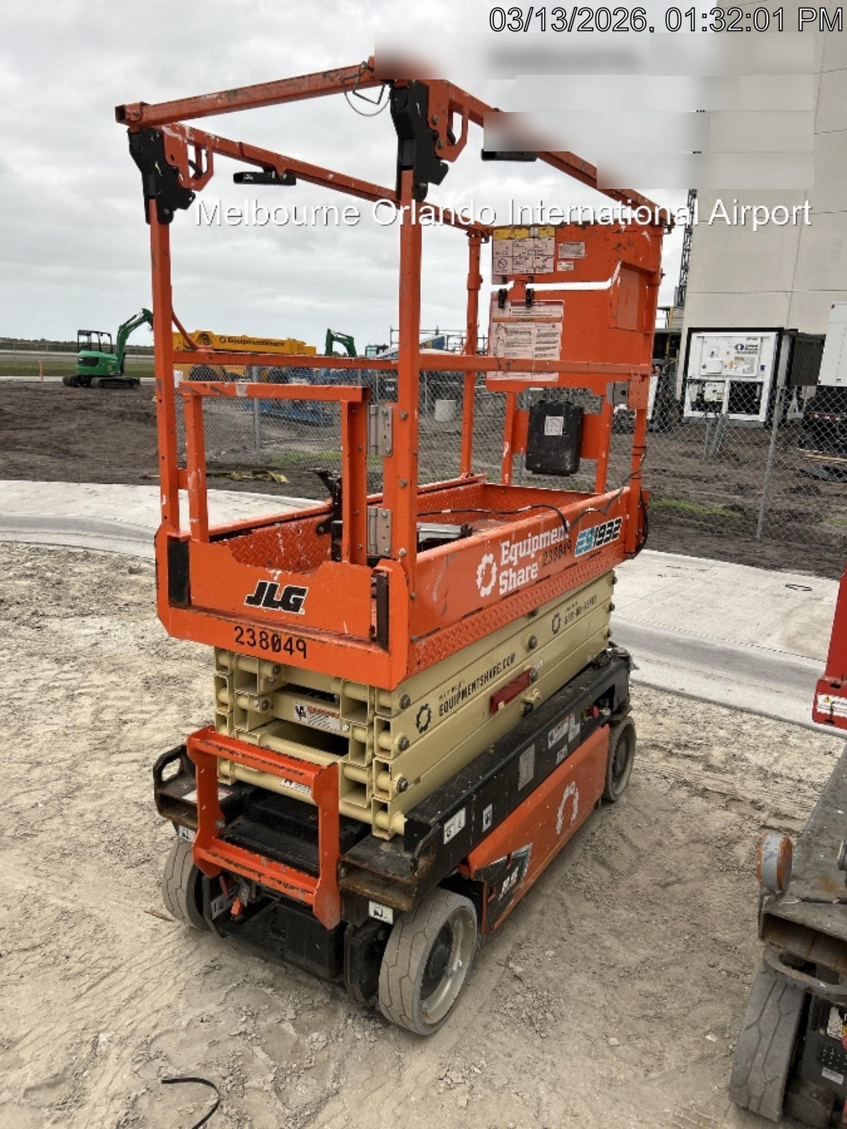 2022 JLG ES1932