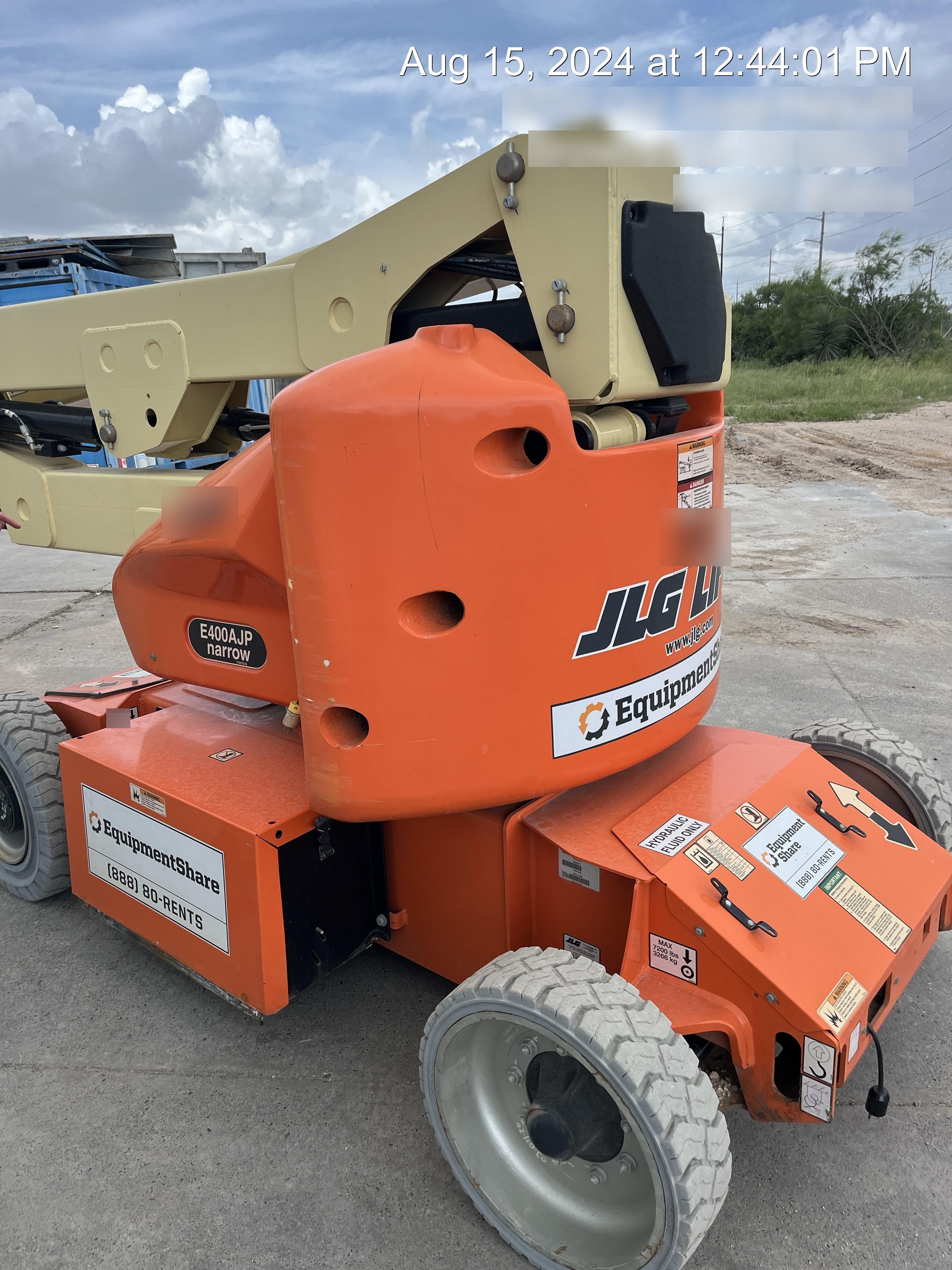 2019 JLG E400AJPN