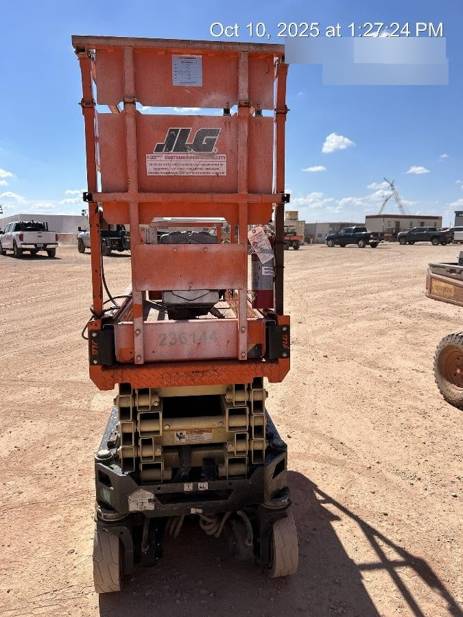 2022 JLG ES1932