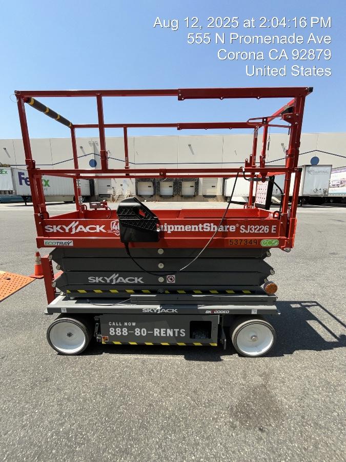 2025 SKYJACK SJ3226
