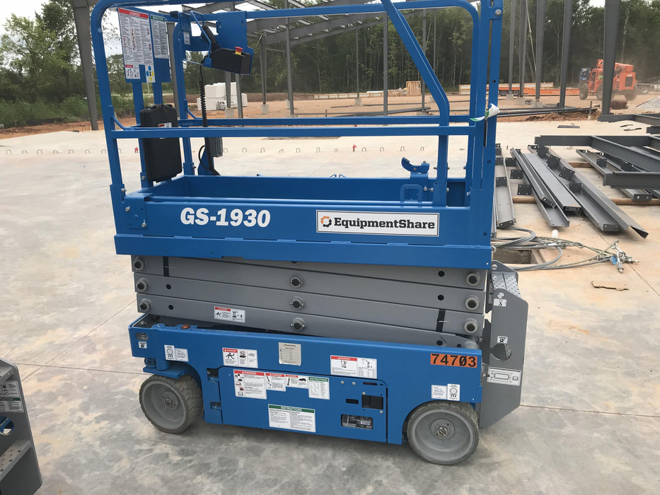 2020 Genie GS-1930 Fixed rails with chain entry gate - Pre A92.20