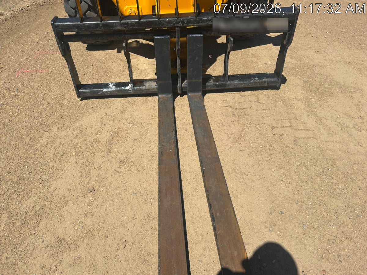 2022 JCB 510-56