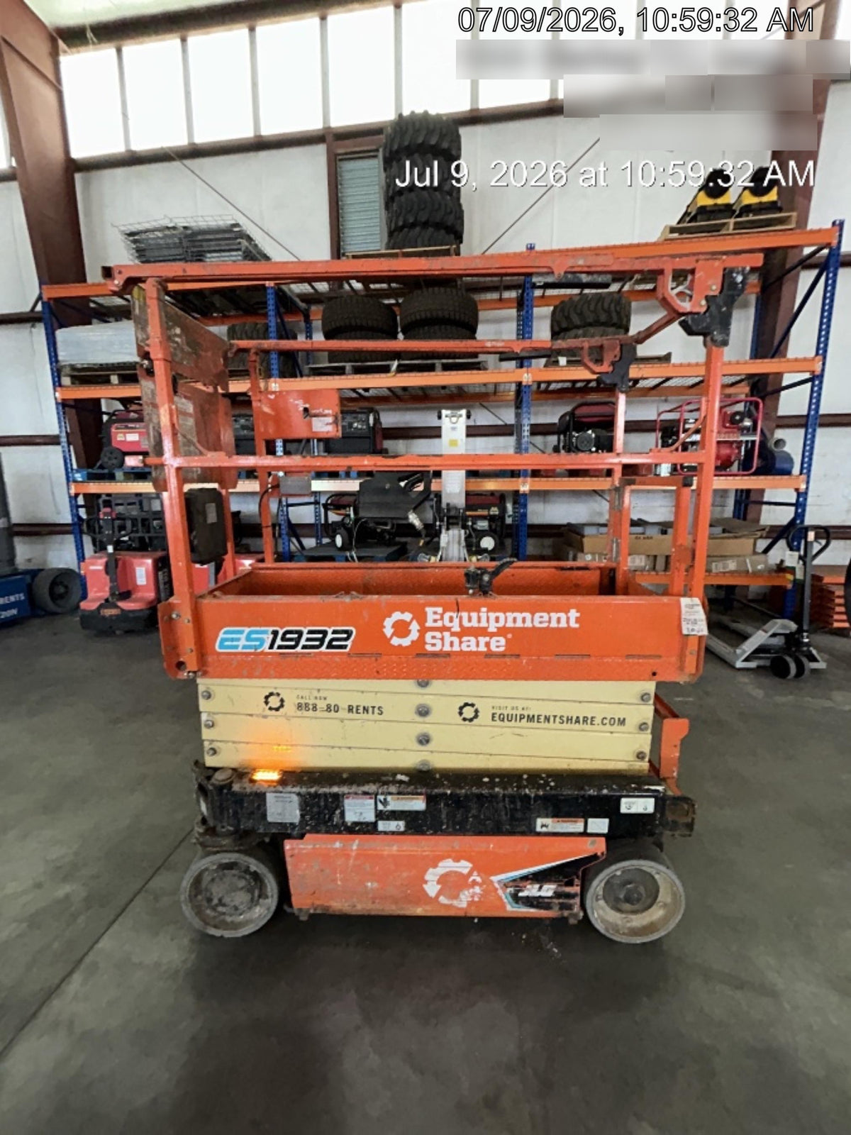 2023 JLG ES1932