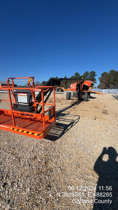 2024 JLG 860SJ