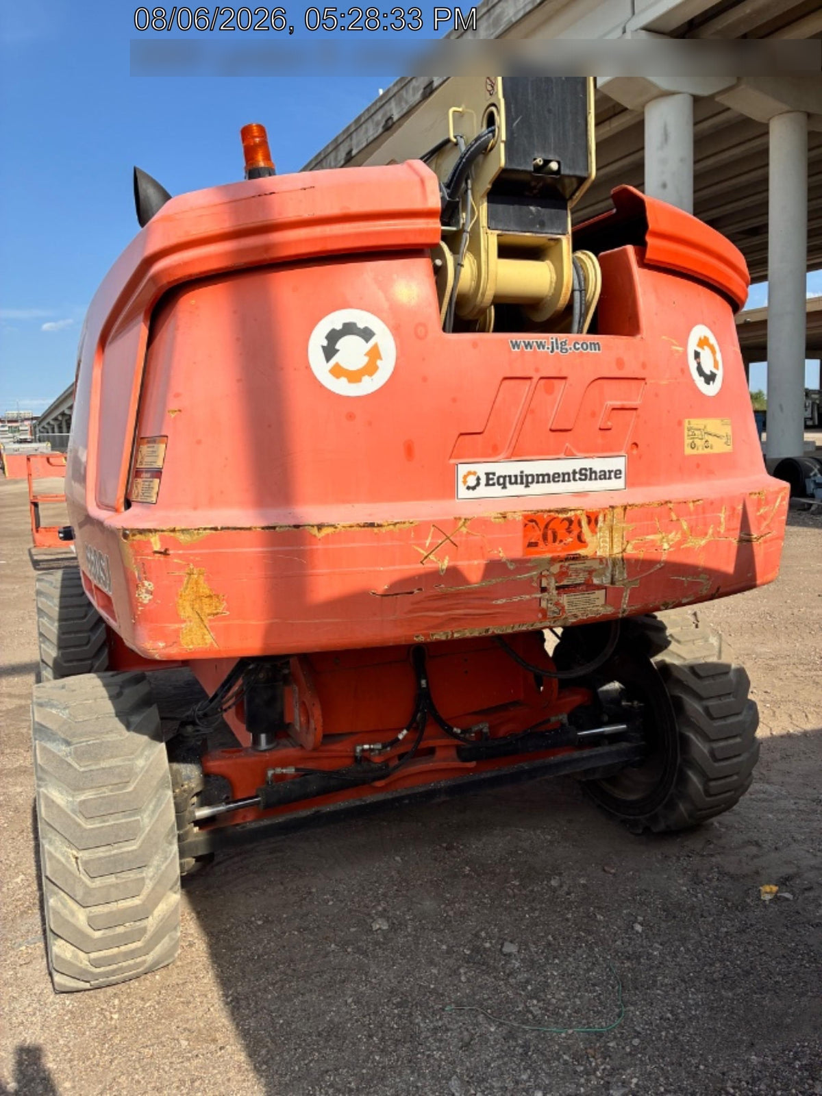 2019 JLG 660SJ 4WD w/Deutz Diesel Engine, FF Tires, Beacon, Welder-Ready Package