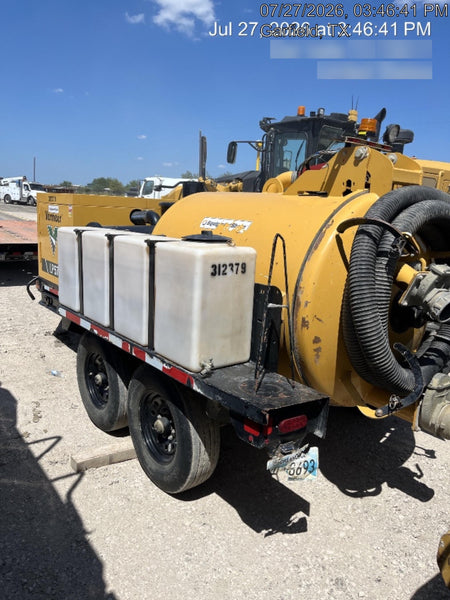 2023 Vac-Tron LP573XDT T4 Koehler Diesel Engine, 500 Gallon Debris Tank, x2 100 Gallon Water Tanks