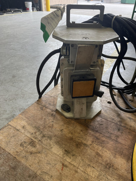 2022 WORKSITE LIGHTING PetroPRO Handy 24639